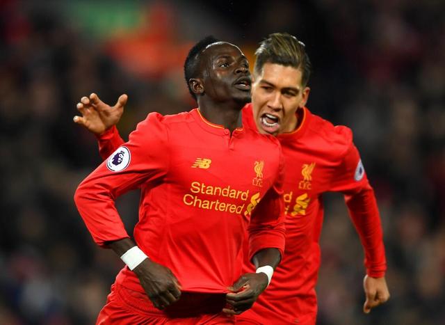 銅梁龍面臨 銅梁龍面臨